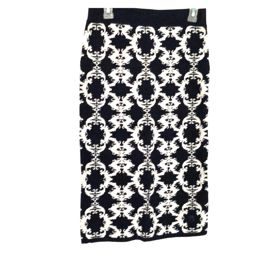Pencil skirt